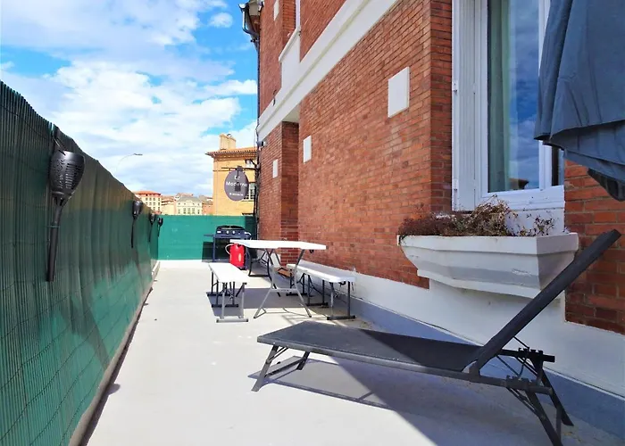 Le Bout Du Pont - 5 Min A Pied De La Gare Villebourbon Et De L\'Hypercentre - Vue Sur Pont Vieux - Grande Terrasse - 8 Couchages - 3 Chambres Spacieuses - 4 Lits - Places De Stationnement Gratuites Au Pied De L\'Immeuble