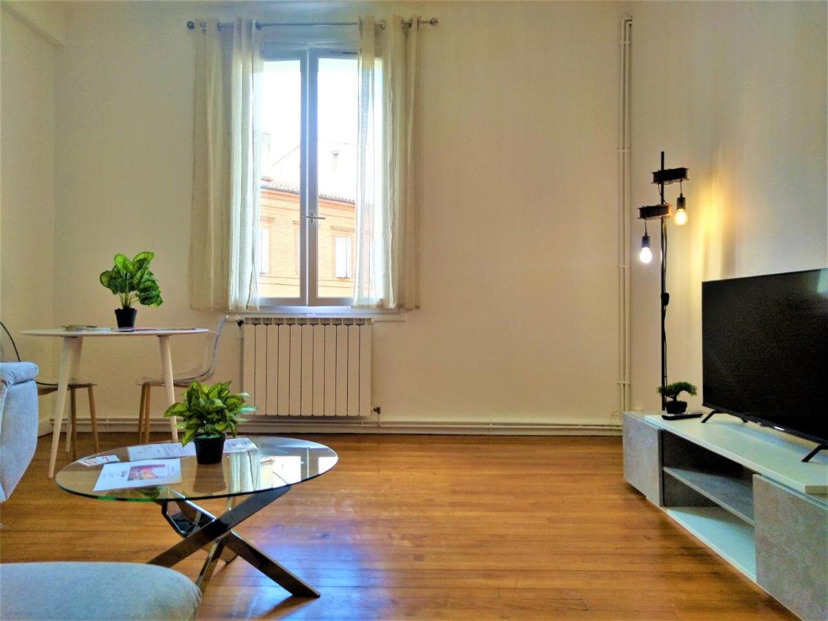 Le Bout Du Pont - 5 Min A Pied De La Gare Villebourbon Et De L'hypercentre - Vue Sur Pont Vieux - Grande Terrasse - 8 Couchages - 3 Spacieuses - 4 Lits - Places De Stationnement Gratuites Au Pied De L'immeuble Appartement *